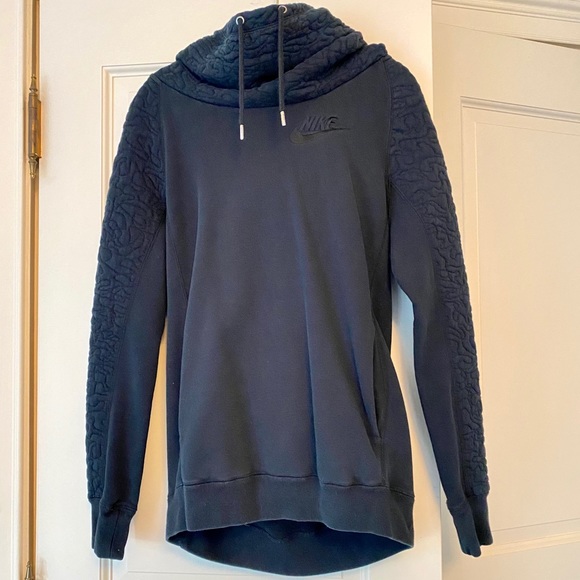 Nike Tops - Nike Sweatshirt, Size Extra Small